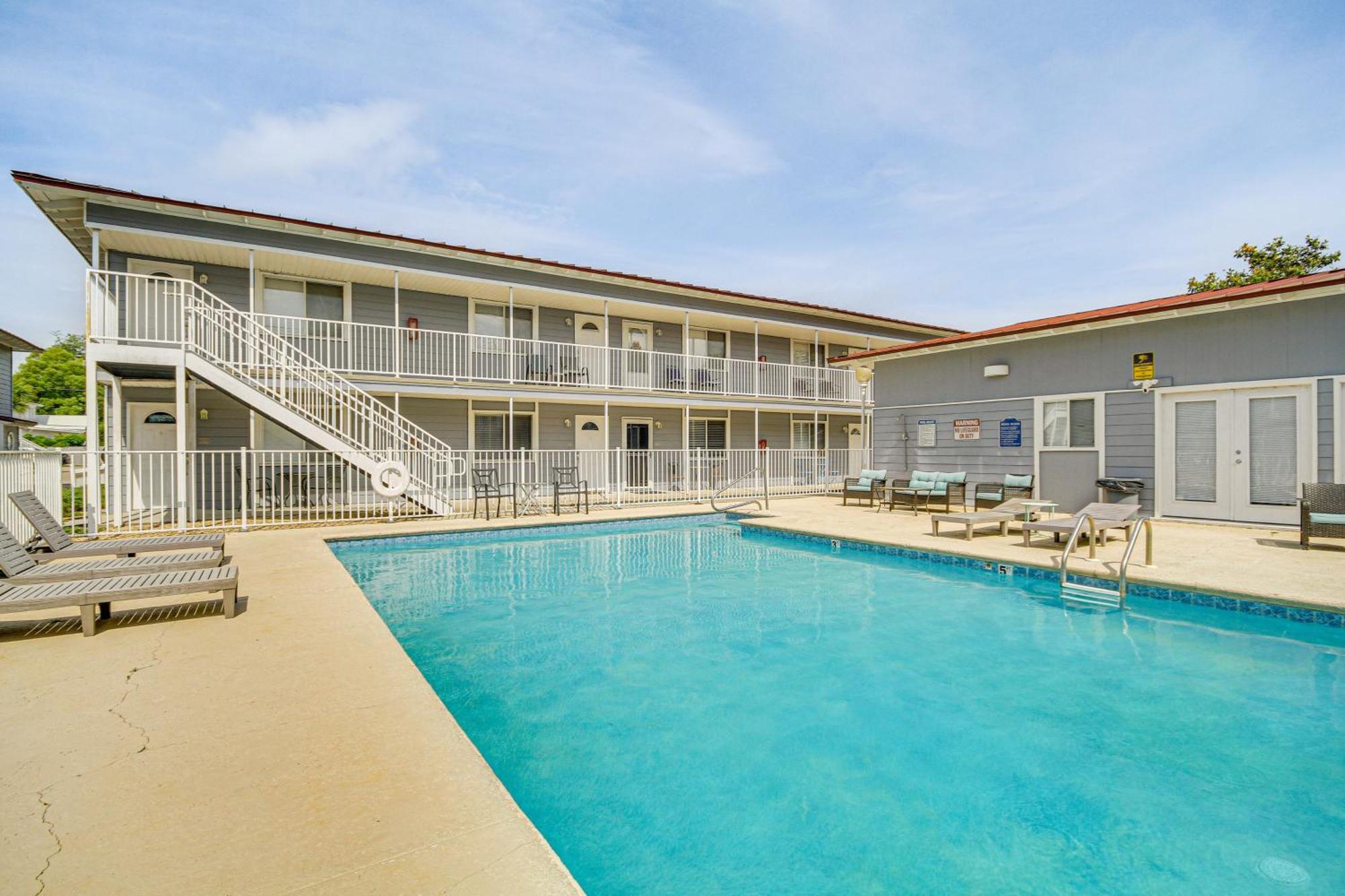 Airy Biloxi Condo With Patio Walk To Beach! Exterior foto