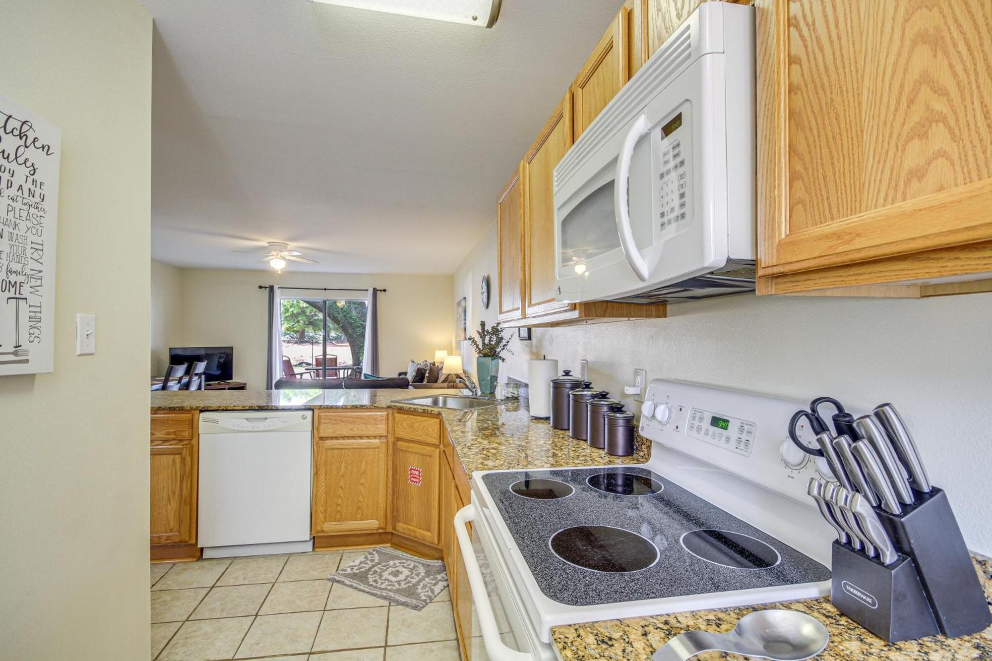 Airy Biloxi Condo With Patio Walk To Beach! Exterior foto